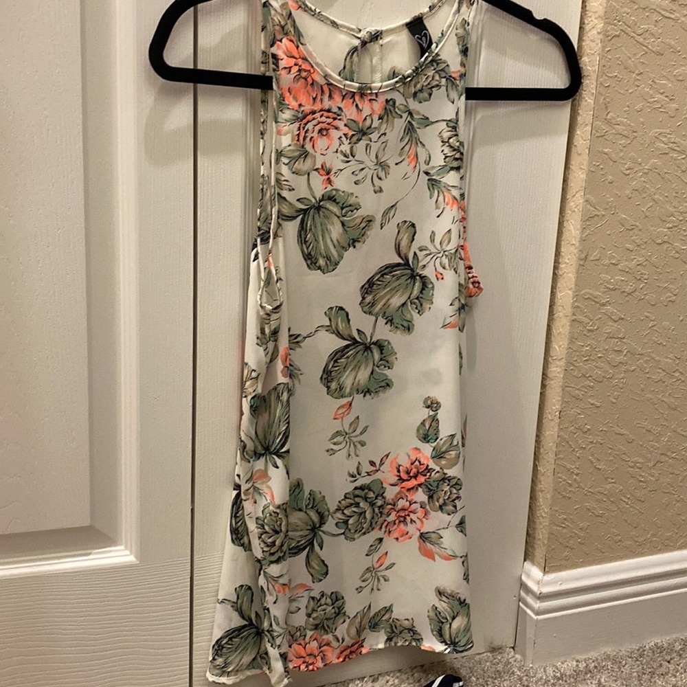Windsor Store tank top- size Small